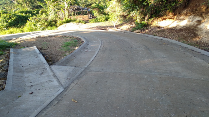 2. Amok Hill 220m FRC concrete pavement in North West Malekula