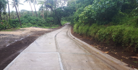 2. Steep hills from RovoBay Moriu have been improved achieving an all weather passabe road
